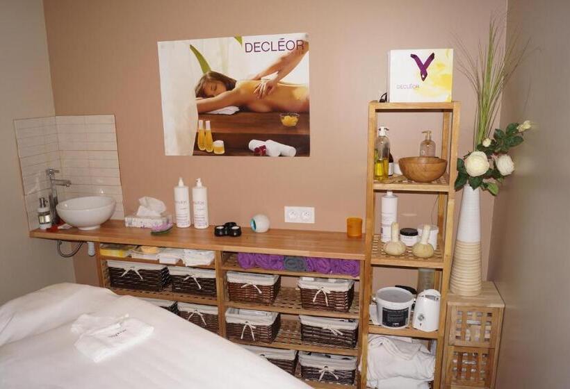 Отель Du Golf De Clécy