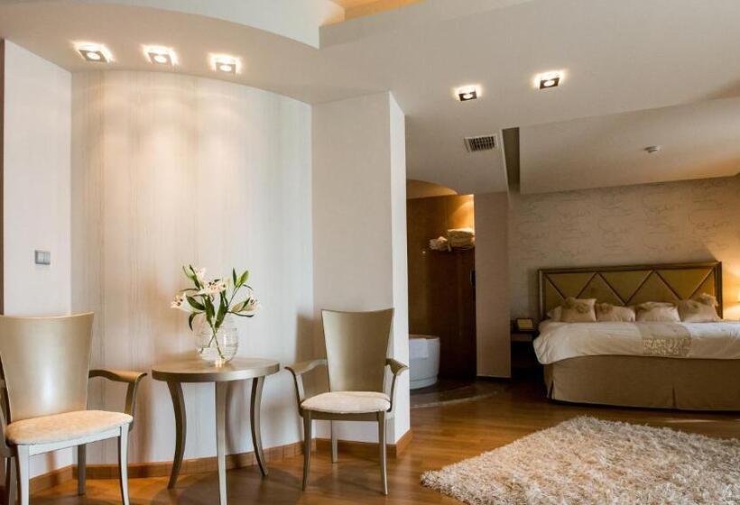ホテル Elpida Resort & Spa