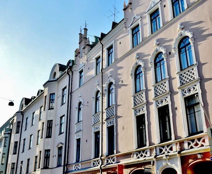 Отель Hostel Diana Park