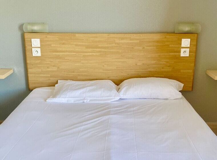 هتل Hôtel Acajou