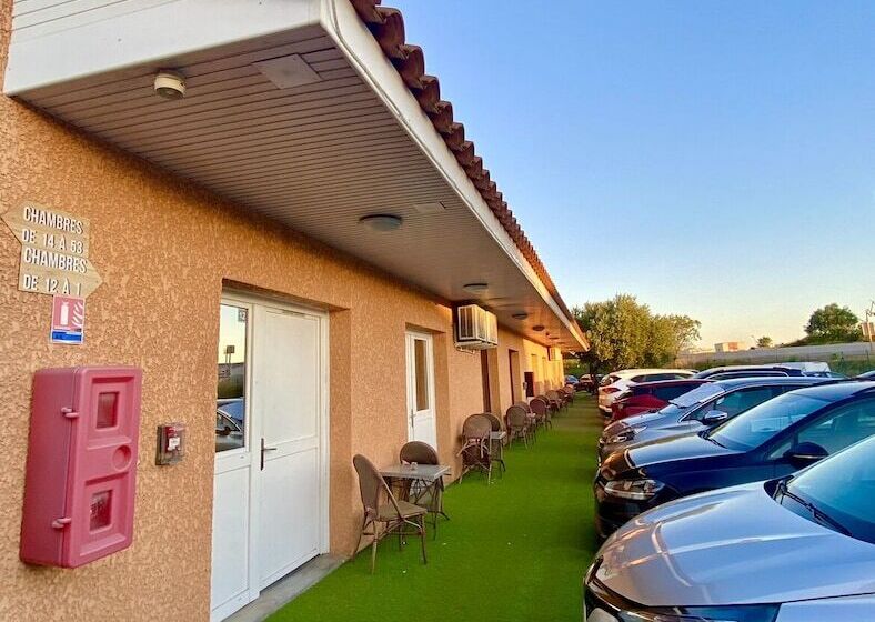 هتل Hôtel Acajou