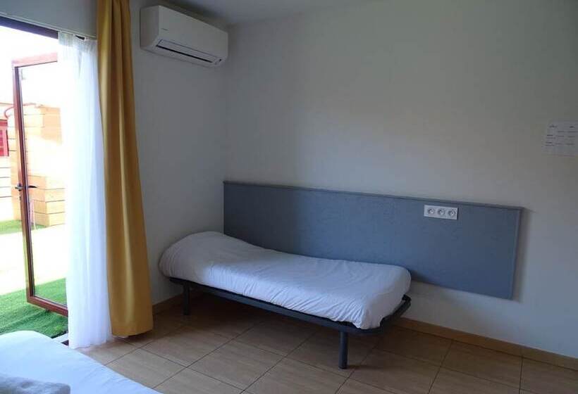 هتل Hôtel Acajou