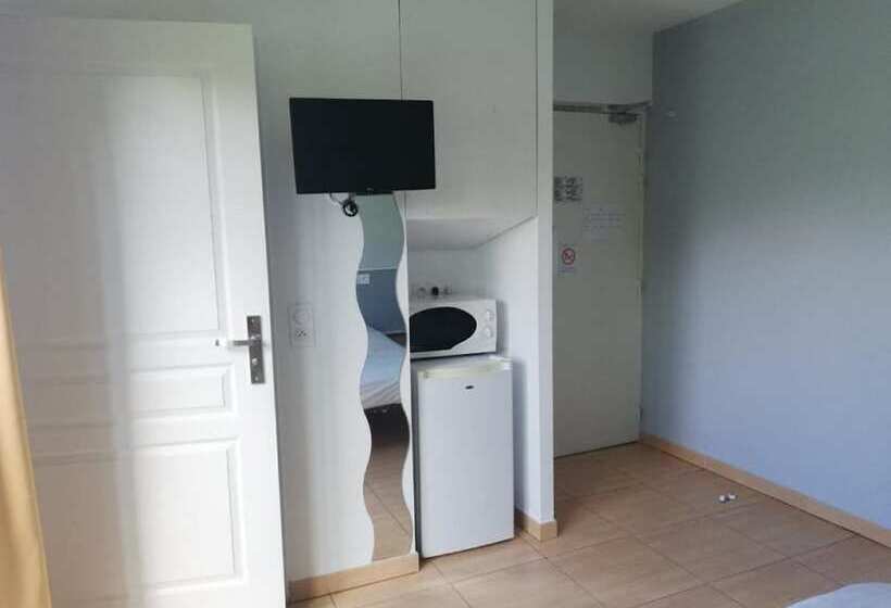 هتل Hôtel Acajou