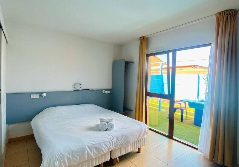 هتل Hôtel Acajou