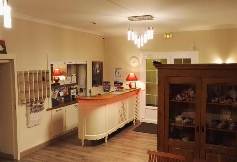هتل Hôtel La Résidence