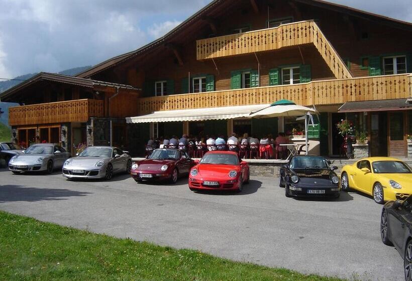 فندق Hôtel Les Bernards