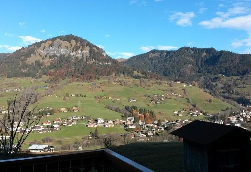 فندق Hôtel Les Bernards