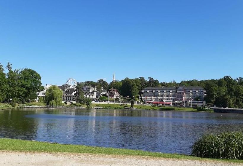 ホテル Hôtel Bellevue Bagnoles Normandie