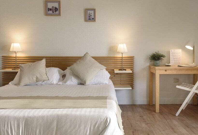 هتل Hôtel & Studios Astor