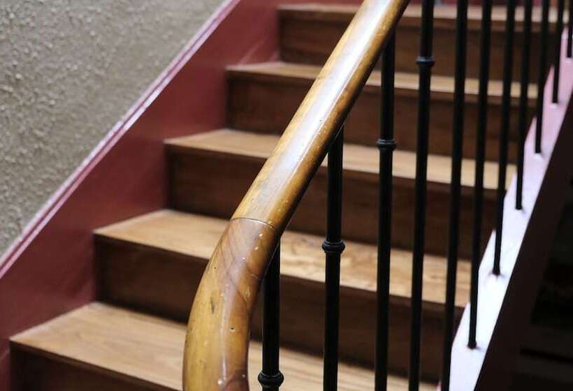 هتل L'hostalet