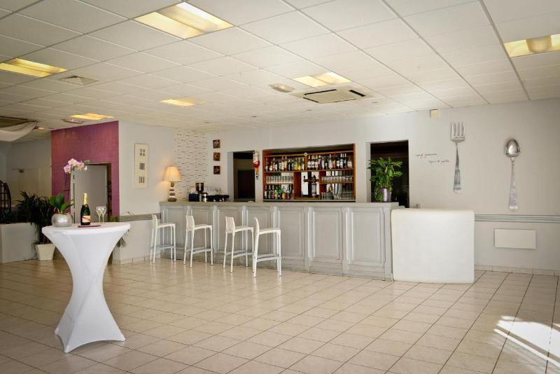هتل Logis Hôtel L Amandier