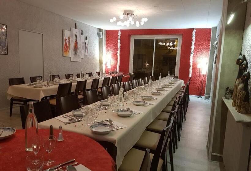 酒店 Logis Hôtel Restaurant Les Carillons