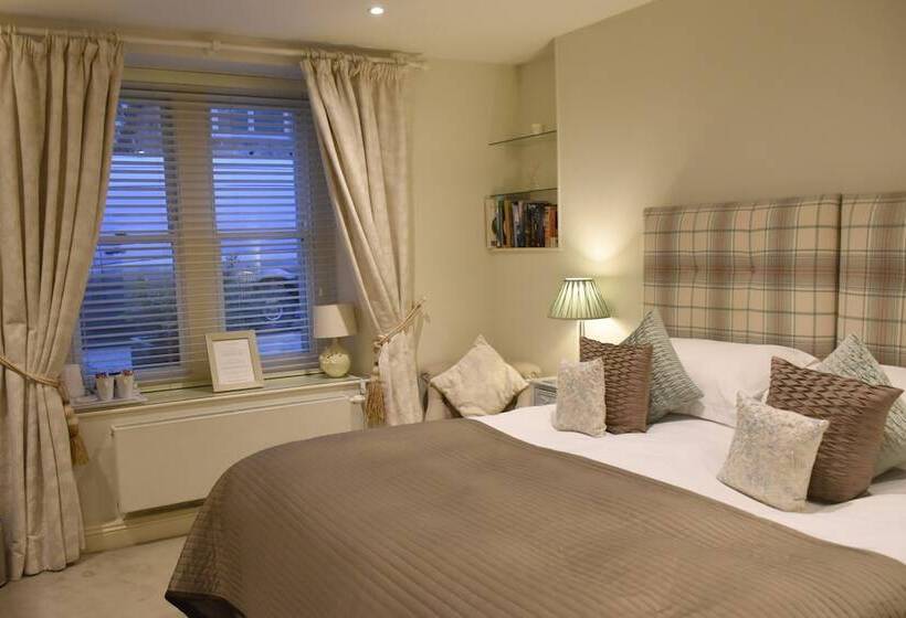 هتل Lorne House Bed & Breakfast