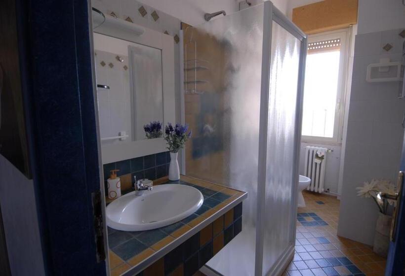 هتل Nughe  E  Oro Guesthouse