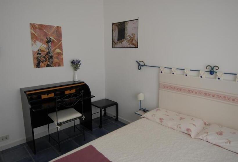 هتل Nughe  E  Oro Guesthouse