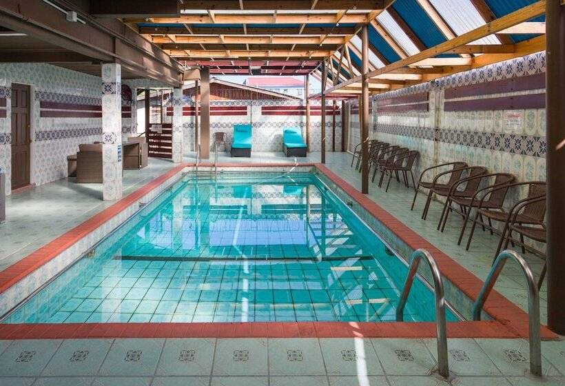 هتل Regency Suites