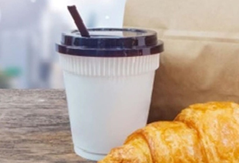 בית מלון כפרי So'Lodge Niort A83