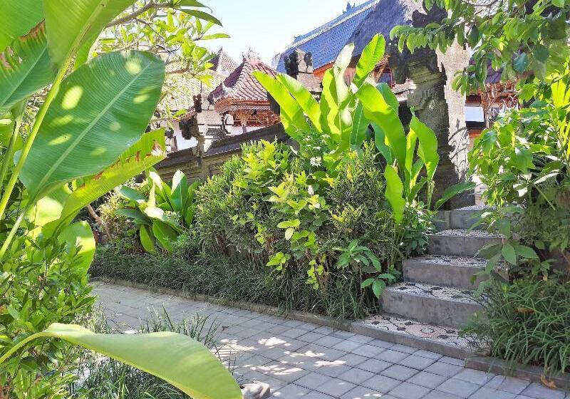 Fotos del hotel The Calmtree Bungalows:  5