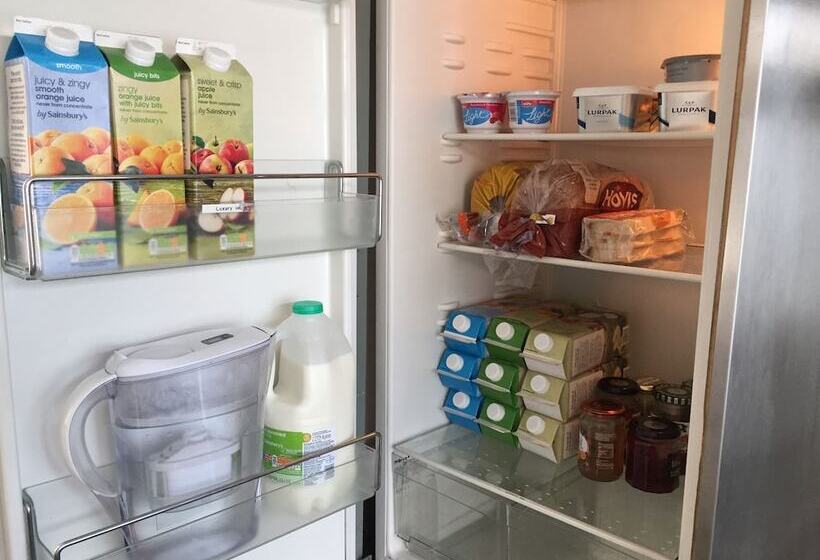 Fotos del hotel The Luxury Inn:  11