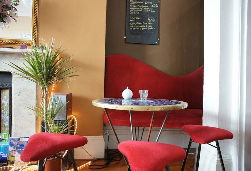 Fotos del hotel The Oriental  Guest House:  17