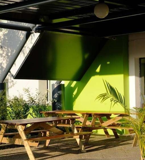 Lemon Hotel - Mery Sur Oise/cergy