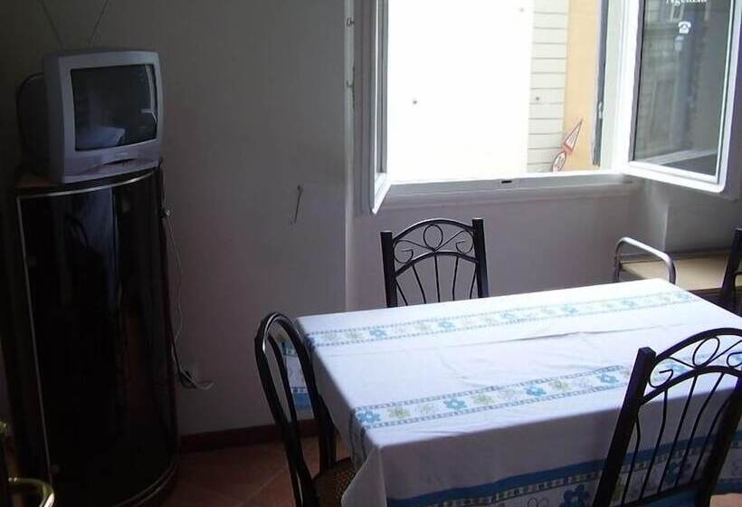 Fotos del hotel 27 Aprile:  3