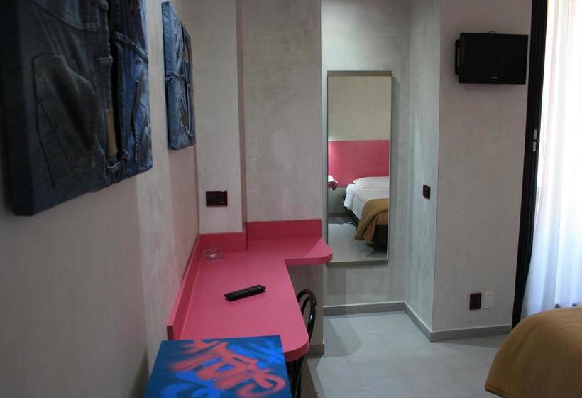 Fotos del hotel 38:  18