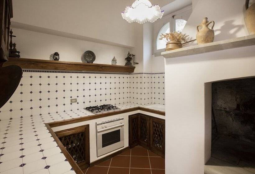 هتل Antica Villa La Viola