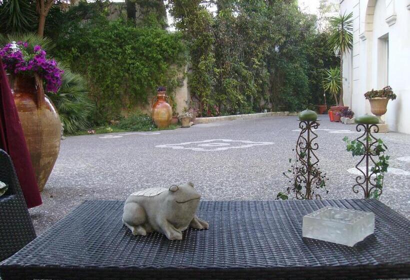 هتل Antica Villa La Viola