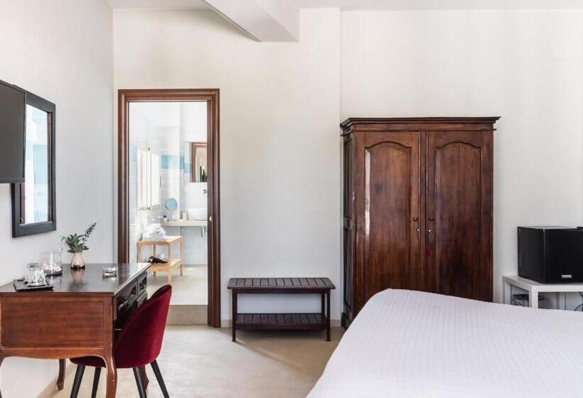 Отель B&b La Terrazza Sul Mare