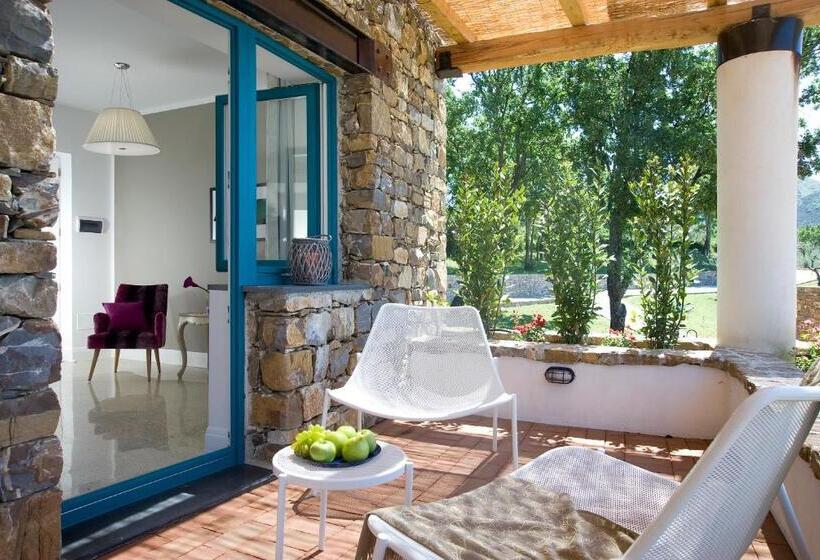 هتل Borgo La Pietraia