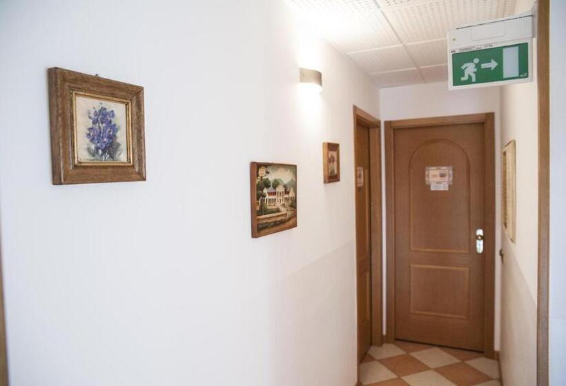 فندق Casa Hellen