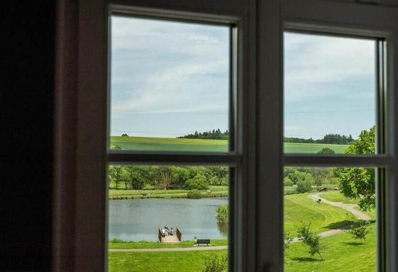 ホテル Domäne Am See