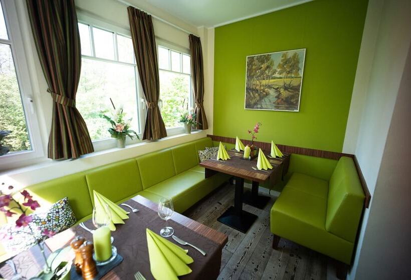 ホテル Domäne Am See