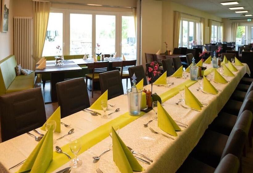 ホテル Domäne Am See