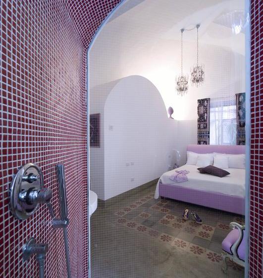 هتل Gem De Luxe Bed & Breakfast