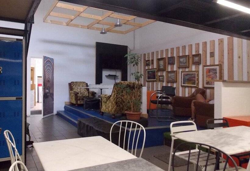 Fotos del hotel Hostel Colours:  17