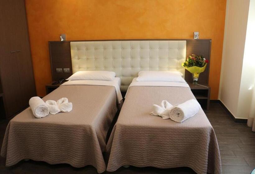 Fotos del hotel La Madonnina:  50