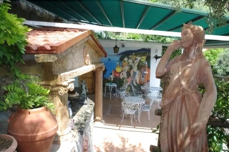 هتل La Maliosa D  Arienzo