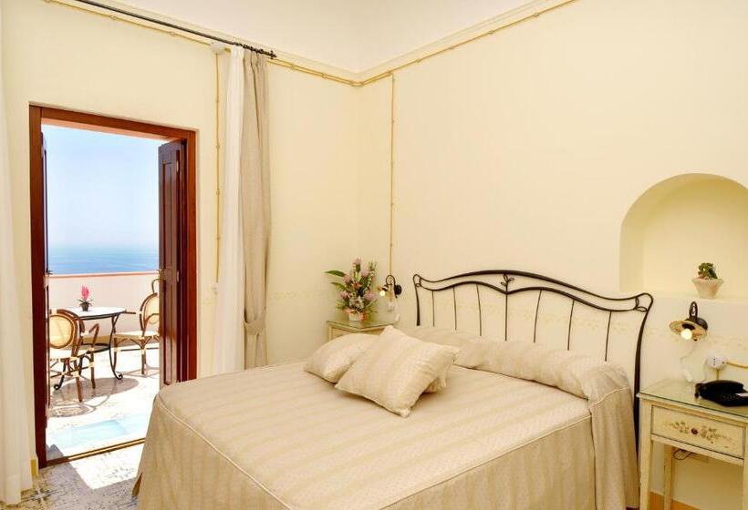 هتل Locanda Degli Dei