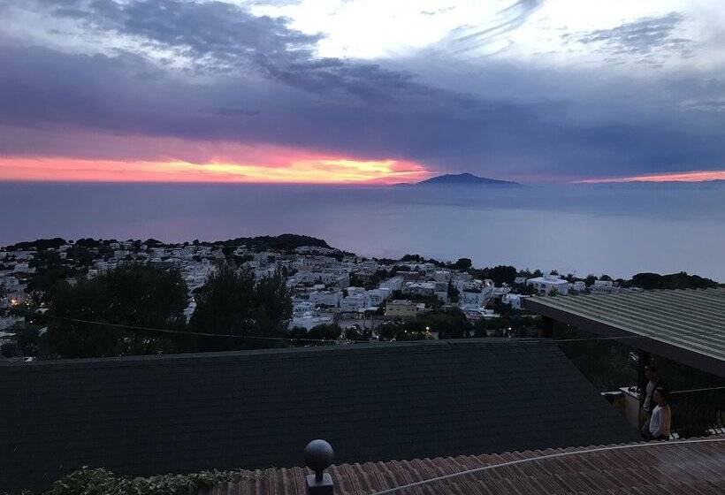هتل Monte Solaro Bed & Breakfast