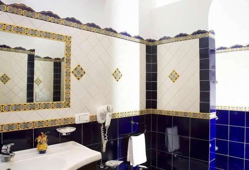 هتل Monte Solaro Bed & Breakfast
