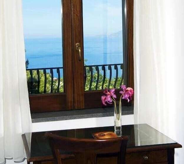 هتل Monte Solaro Bed & Breakfast