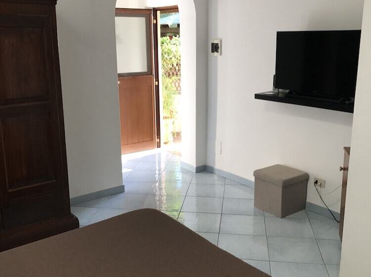 هتل Monte Solaro Bed & Breakfast