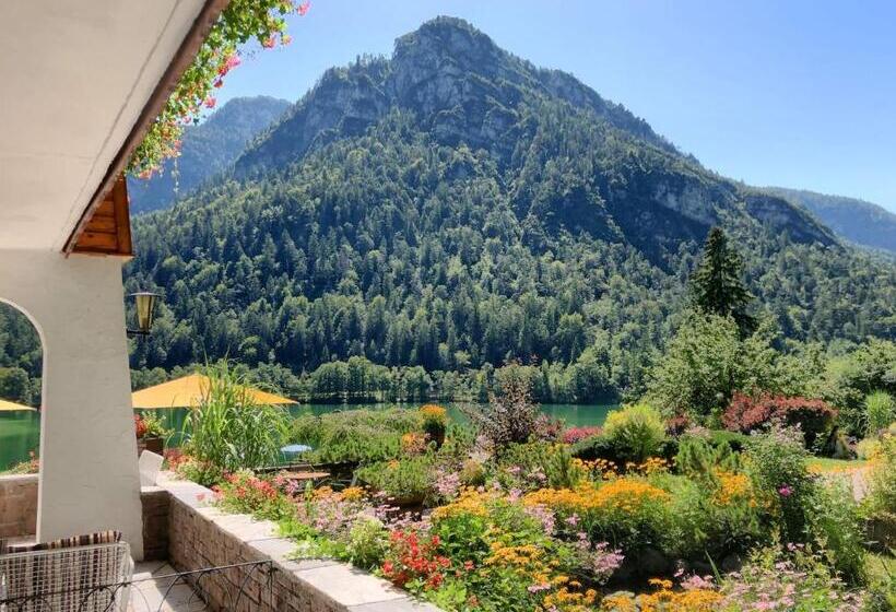 هتل Pension Hubertus
