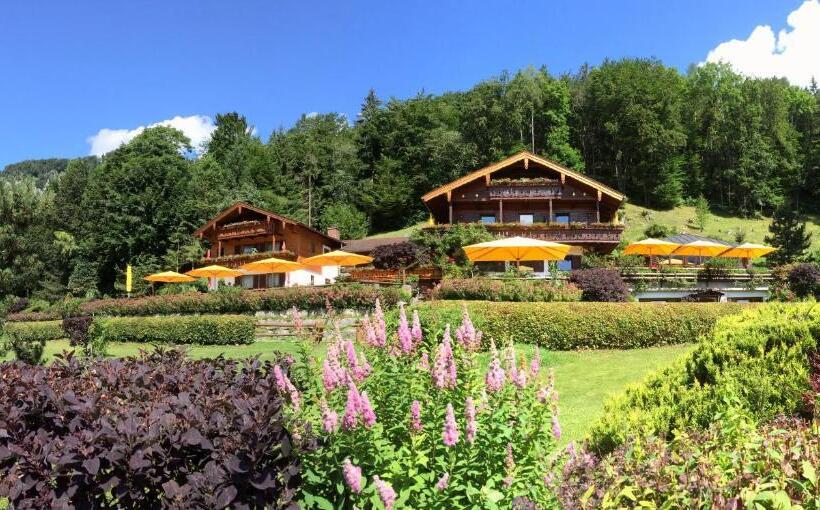 هتل Pension Hubertus