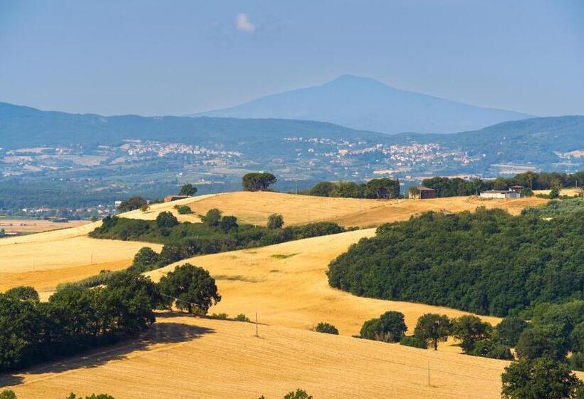هتل Poste Del Chiugi