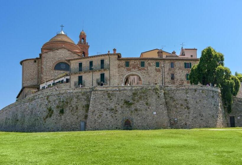 هتل Poste Del Chiugi