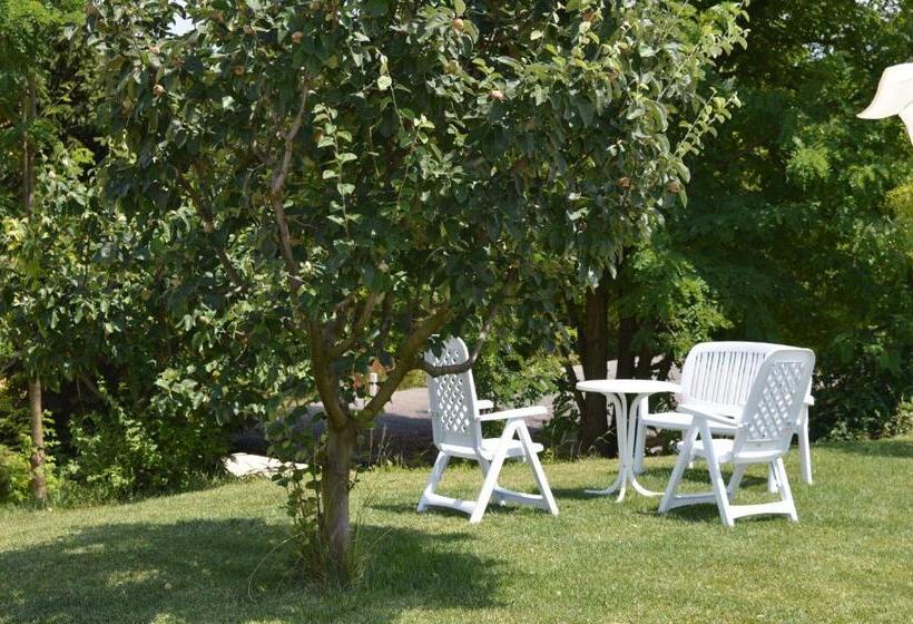 هتل Residence Corte Del Bosco