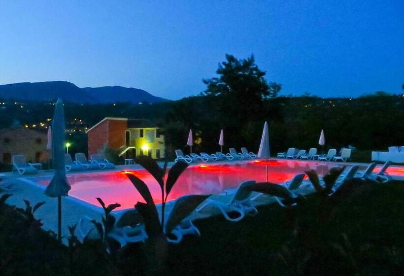 هتل Residence Corte Del Bosco